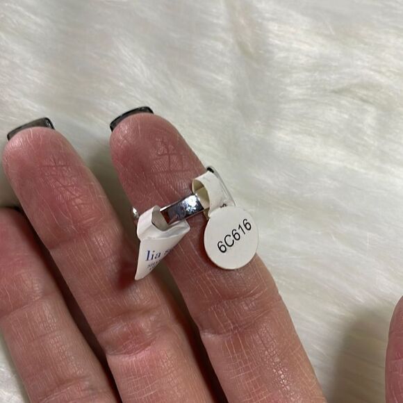 NWT Lia Sophia Silver Ring size 7 - Picture 3 of 7